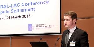 Stalna arbitraža sporoča : Nejc Lahne nadaljuje kariero kot pravnik v gospodarstvu